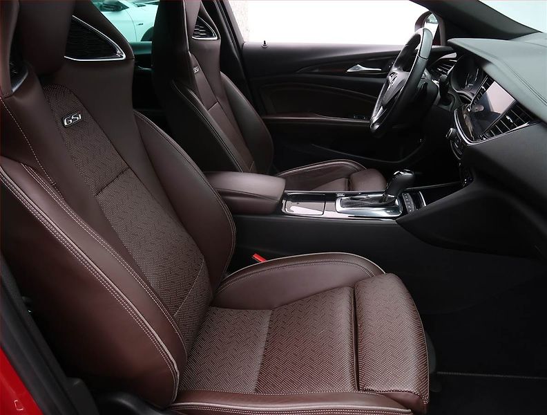 Opel Insignia (2021) 2.0 Turbo GSi, 4x4,Automat - fotka 9 z 27