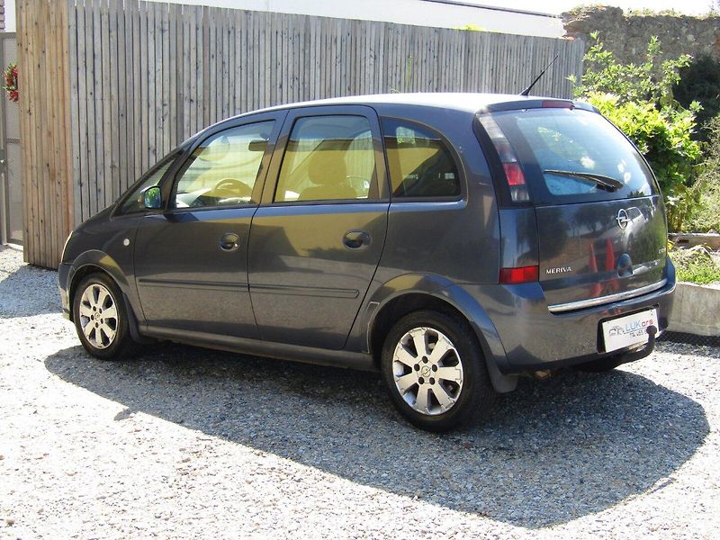 Opel Meriva (2009) 1.7 CDTi 74kW - fotka 8 z 35