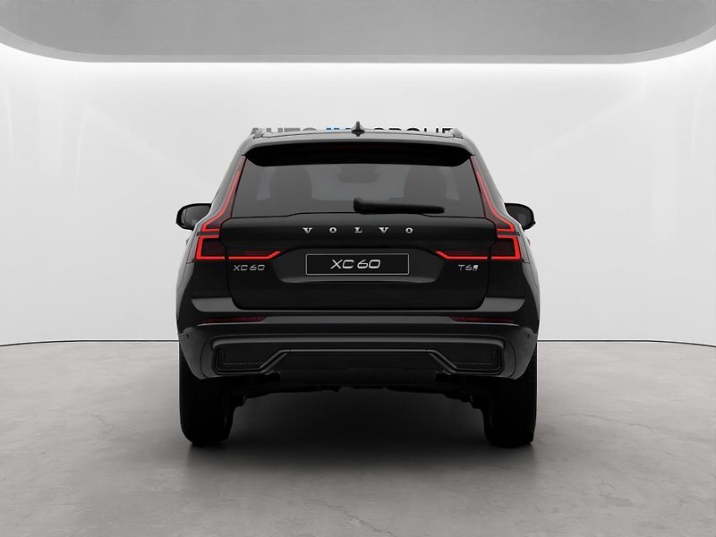 Volvo XC60 (2026) PLUS DARK T6 AWD,360°KAMERA - fotka 5 z 9