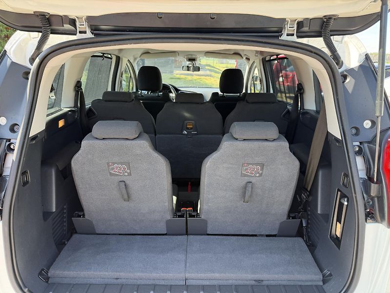 Peugeot 5008 1.6 HDI 7 MIST - fotka 10 z 24