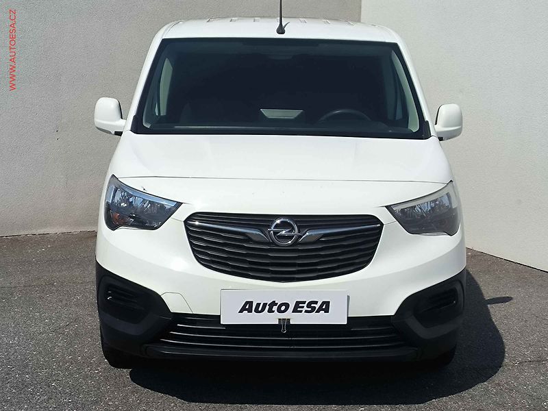 Opel Combo (2020) 1.5CDTi MAXi, AC - fotka 2 z 21