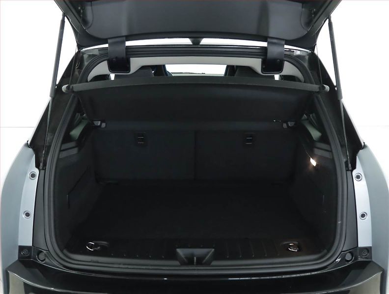 BMW i3 (2014) 60Ah BEV, SoH 74%, Automat - fotka 14 z 19