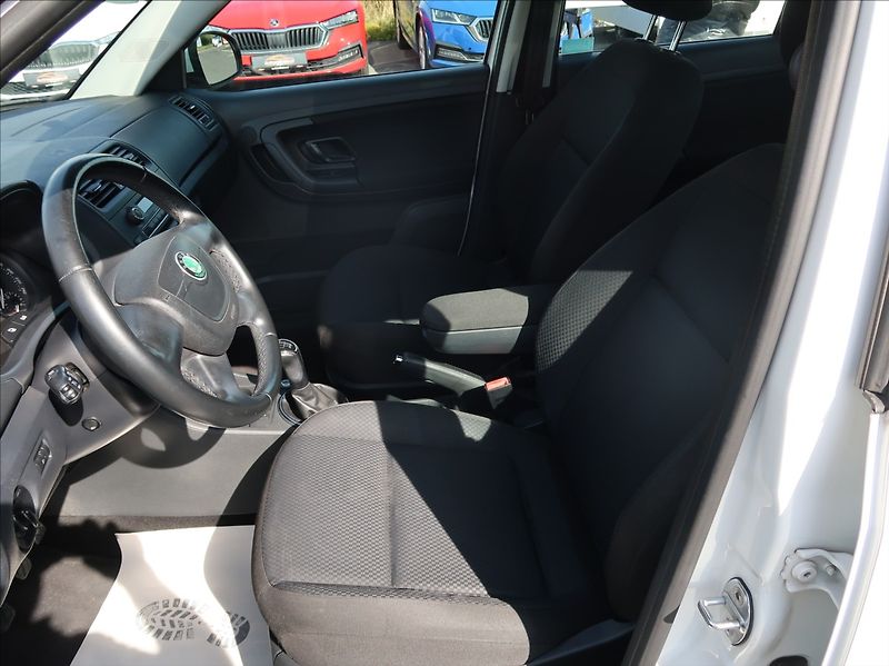 Škoda Fabia 1,2 i,NovéČR,Elegance,aut.klim - fotka 12 z 21
