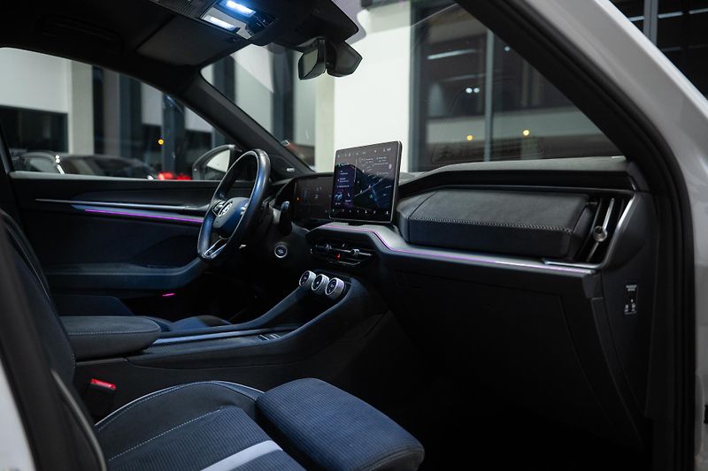 Škoda Kodiaq (2025) SPORTLINE TDI 142Kw 4x4 TAŽNÉ  - fotka 22 z 46