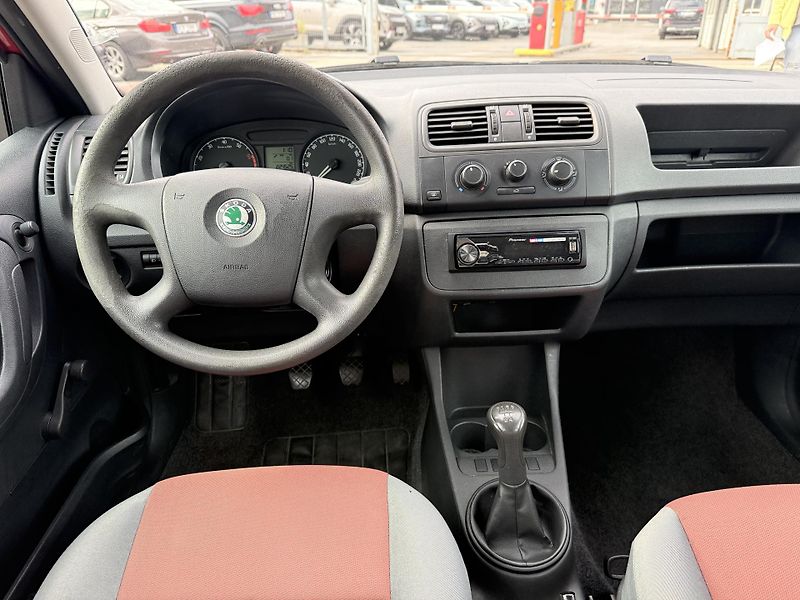 Škoda Fabia 1.2 44kw - fotka 13 z 25