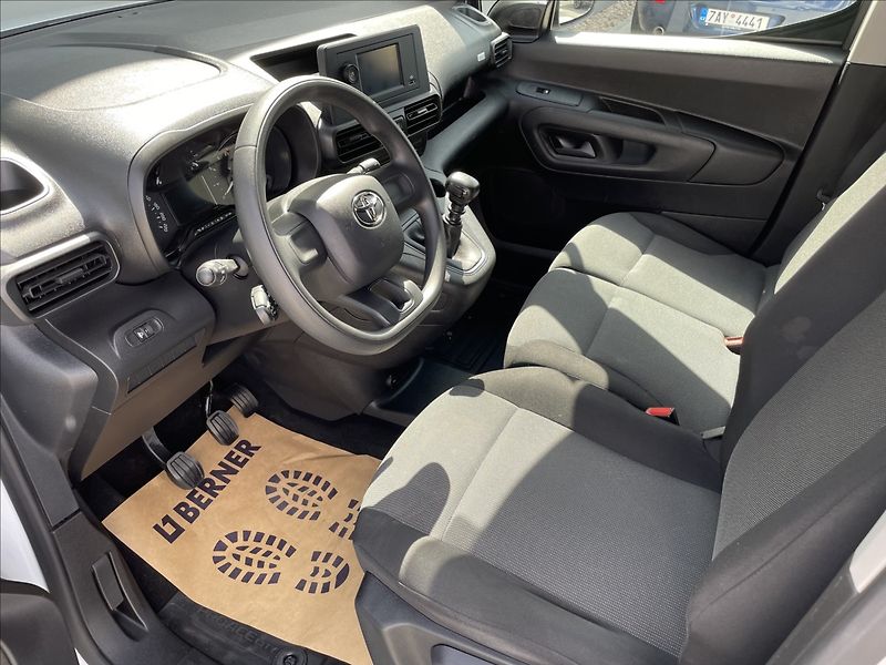 Toyota ProAce 1,5 D 75KW ČR.1.MAJITEL - fotka 9 z 16