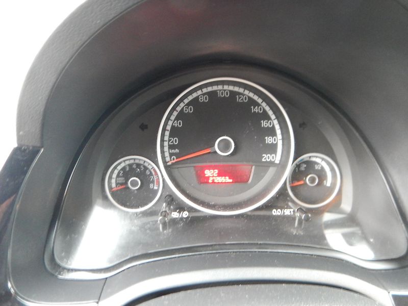 Volkswagen up! 1.0i, CNG, KLIMA - fotka 18 z 32