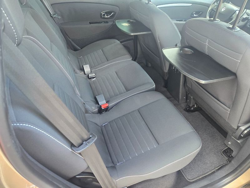 Renault Scénic (2015) 1.6i16V Limited,TOP.ROZVODY - fotka 15 z 33