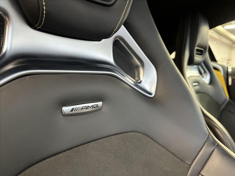 Mercedes-Benz SL Mercedes-AMG 63 4MATIC+ - fotka 16 z 24