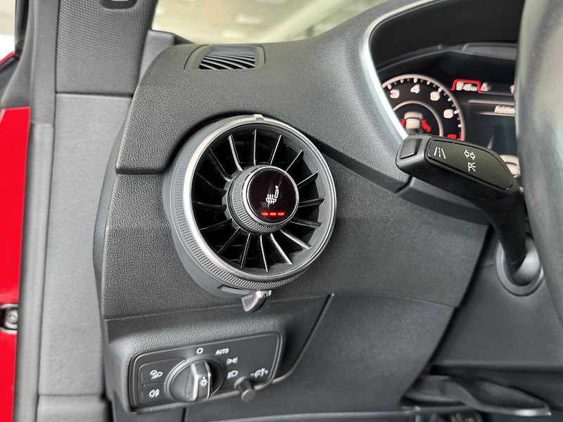 Audi TT 2,0TFSI Quattro*AUT*REZERVACE - fotka 21 z 30