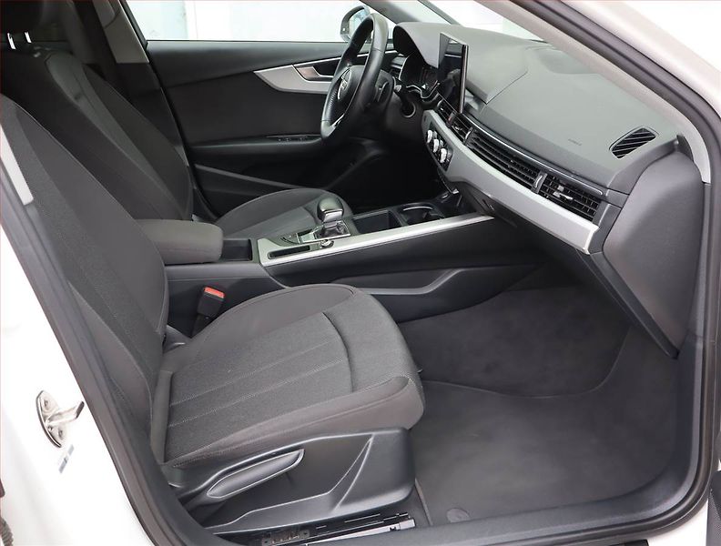 Audi A4 (2020) 30 TDI, Automat, Navi - fotka 9 z 19