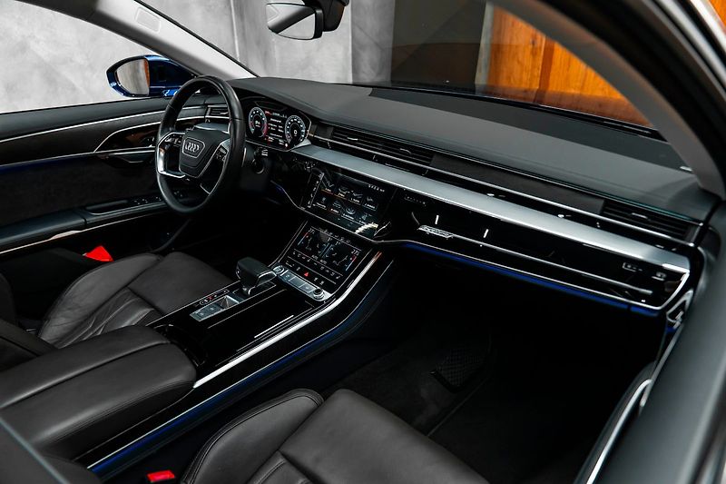 Audi A8 55 TFSI quattro - fotka 16 z 20