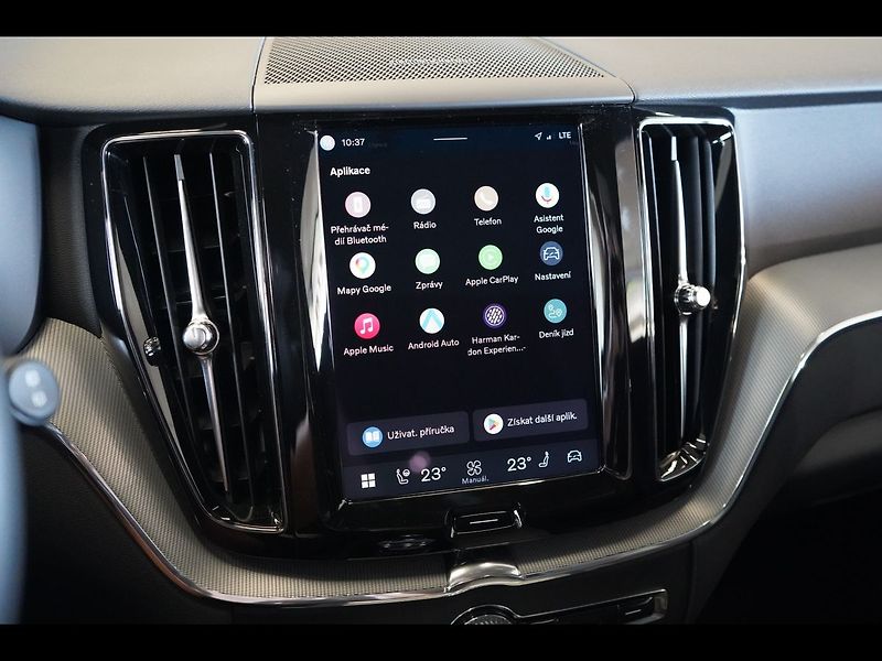 Volvo XC60 T8 PLUS Black Edition, 360°,HK - fotka 26 z 47