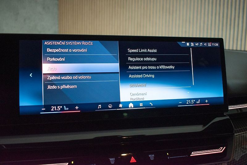 BMW Řada 5 540d xDrive ///M*HK*ČR*ZÁRUKA - fotka 40 z 55