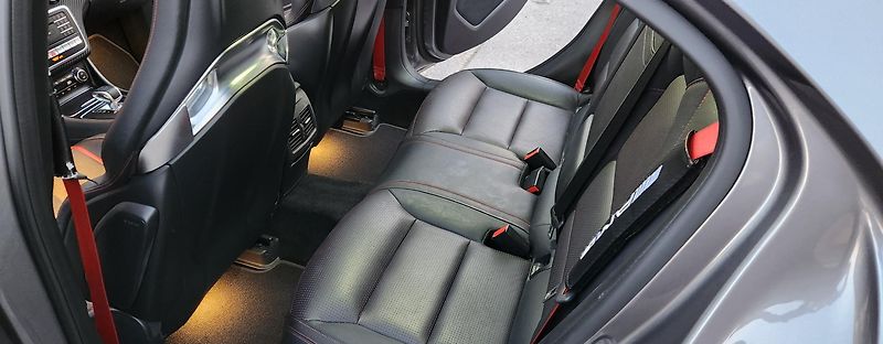 Mercedes-Benz Třídy A (2015) 45*AMG*4M*NIGHT*KŘIDLO*440PS - fotka 15 z 50