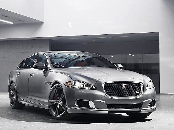 Jaguar XJR.