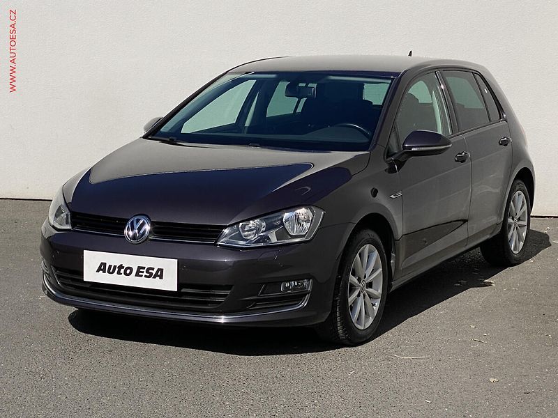 Volkswagen Golf (2015) 1.2 TSi, Lounge, navi - fotka 3 z 18