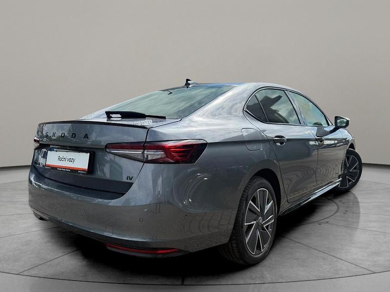 Škoda Superb iV Sportline 1,5TSI 150kw DSG - fotka 2 z 28