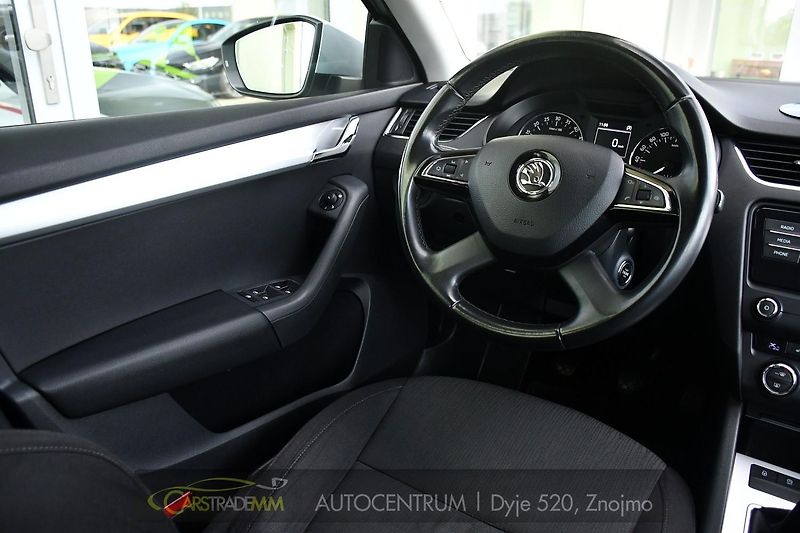 Škoda Octavia 2,0TDi - fotka 21 z 47