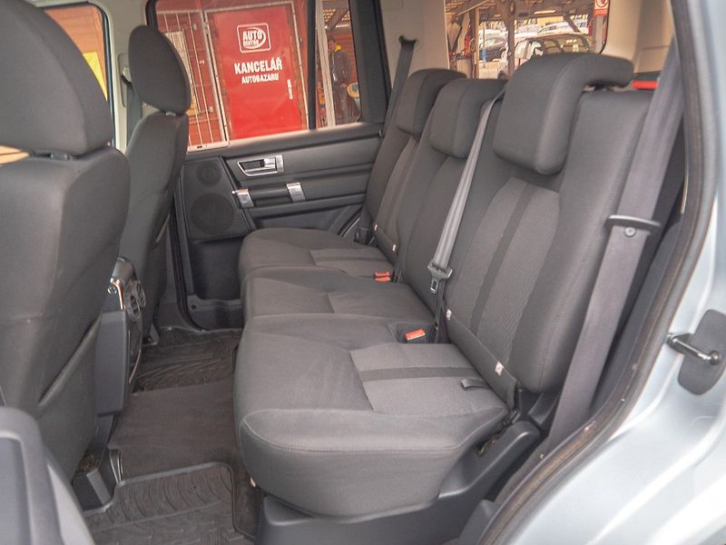 Land Rover Discovery (2009) 3.0D 180KW 4x4 – PO ROZVODECH - fotka 45 z 59