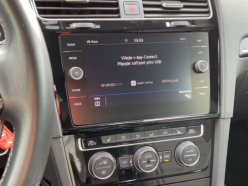 Volkswagen Golf (2019) 2.0 TSI DSG 4Motion R-Line - fotka 18 z 34
