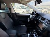 Škoda Octavia TDI DSG F1 NAVI, EL.KUFR - náhled 33