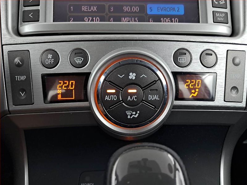 Toyota Verso (2012) 1.8 Valvematic, Automat, ČR - fotka 13 z 18