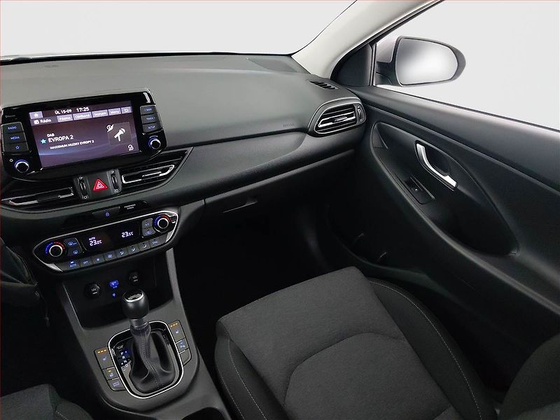 Hyundai i30 (2023) Smart 1.0 T-GDI, Automat - fotka 8 z 21
