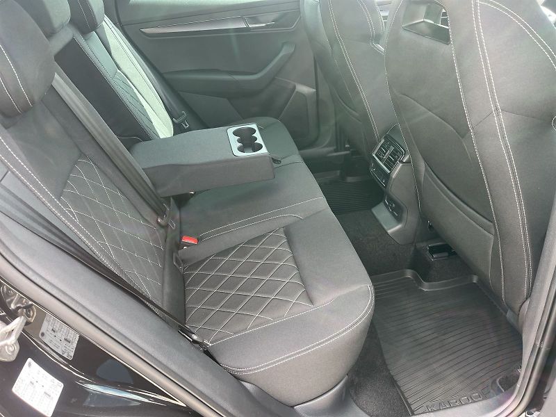 Škoda Karoq (2026) 1,5 TSI 110 KW DSG Sportline - fotka 13 z 28
