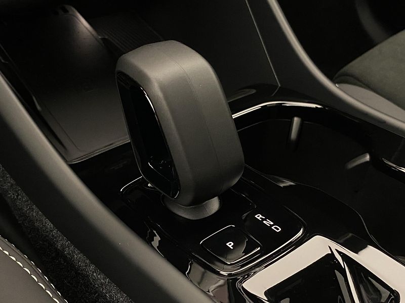 Volvo XC40 (2026) B3 AUT DARK ULTRA  - fotka 37 z 63