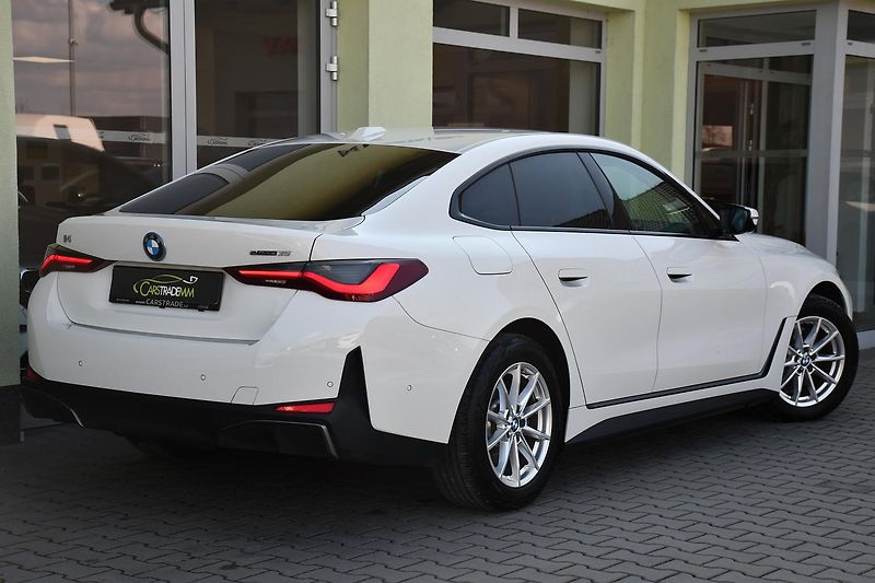BMW i4 eDrive35 FACELIFT 3L-ZÁRUKA 1M - fotka 4 z 45