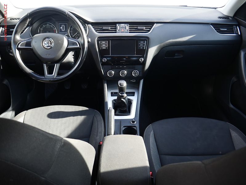 Škoda Octavia (2018) 1.5 TSI, ČR, Tour - fotka 8 z 16