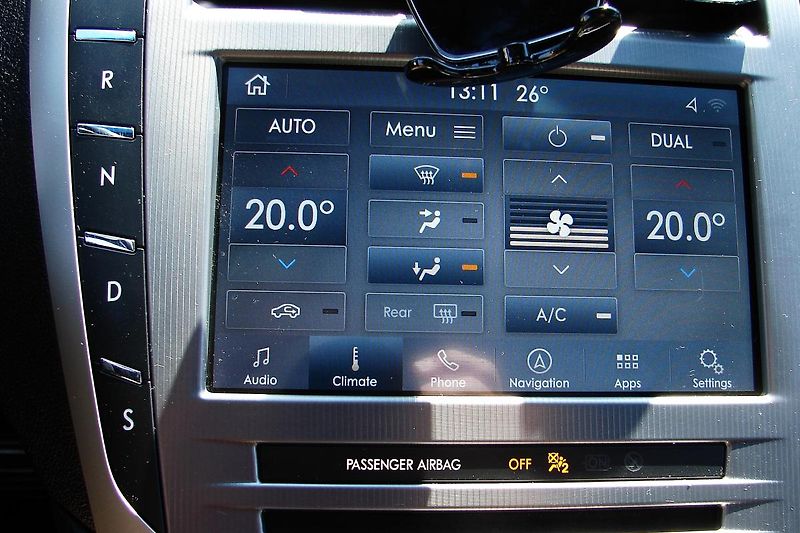 Lincoln MKZ 3.0 V6 TT 406PS AWD Kůže-ZADÁN - fotka 35 z 58