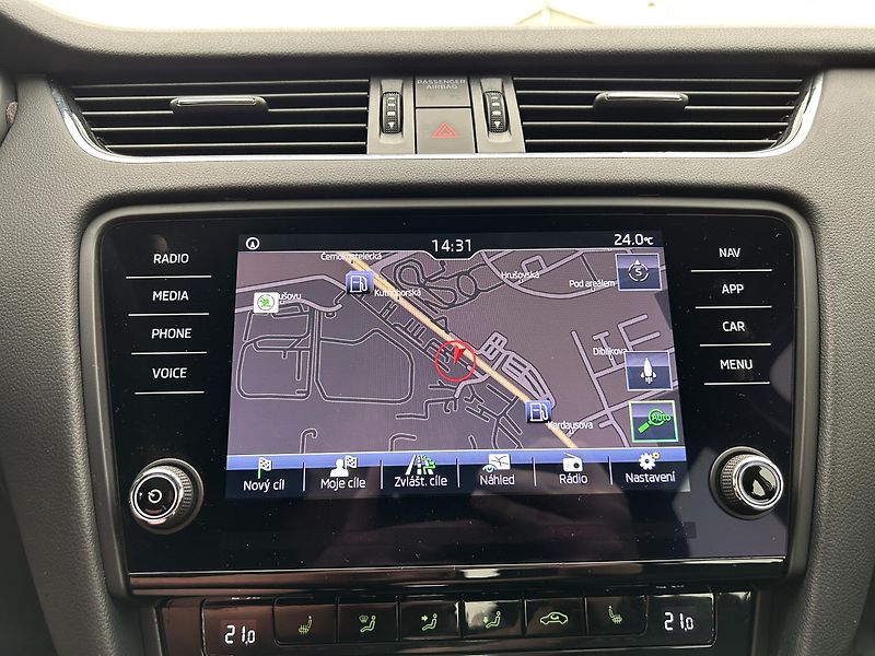 Škoda Octavia 2.0 TDI 4x4 Style - fotka 11 z 28