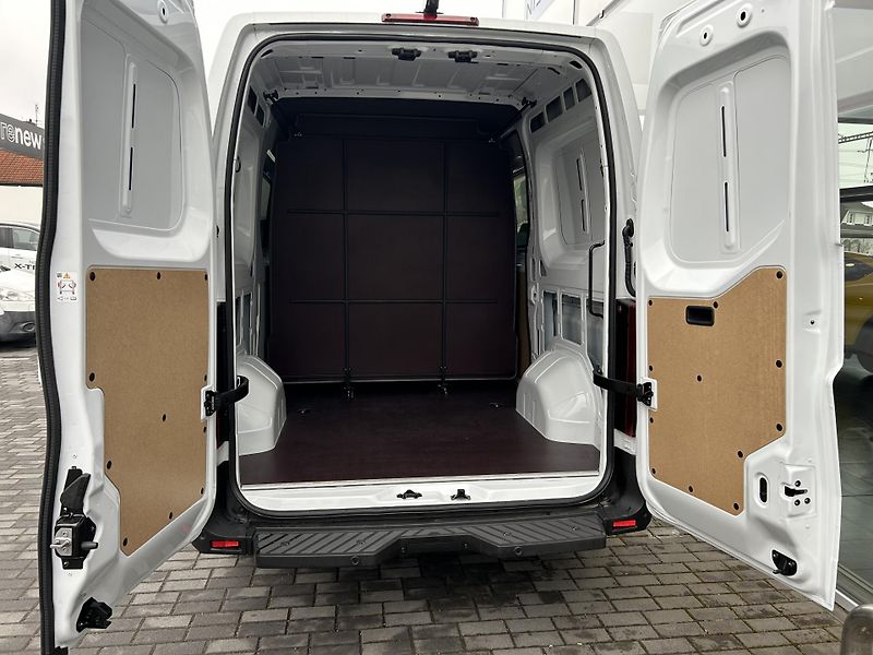 Nissan Interstar Interstar L2H2 6míst 2,0 100Kw - fotka 6 z 10