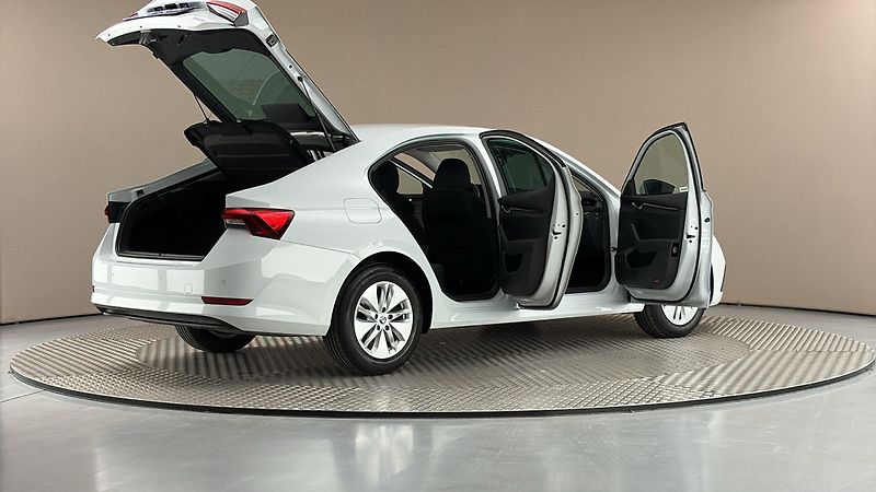 Škoda Octavia 1.0 TSI E-Tec DSG Ambition - fotka 6 z 23