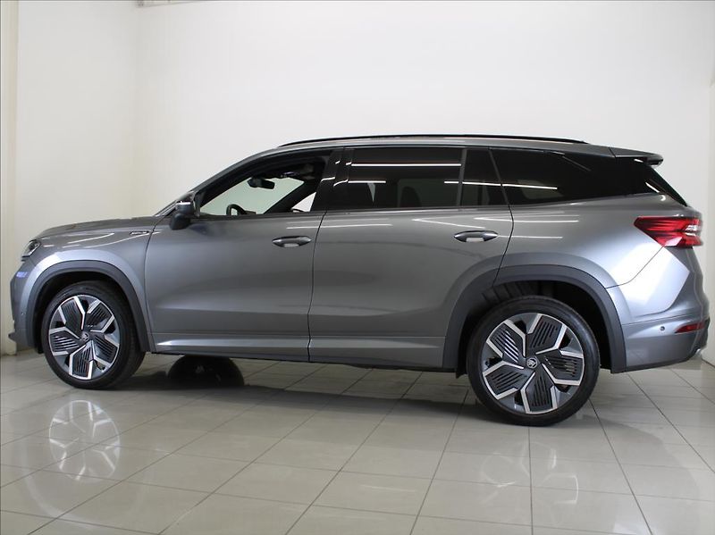 Škoda Kodiaq 2,0 TDi 4x4 Sportline PANO. TZ - fotka 5 z 27