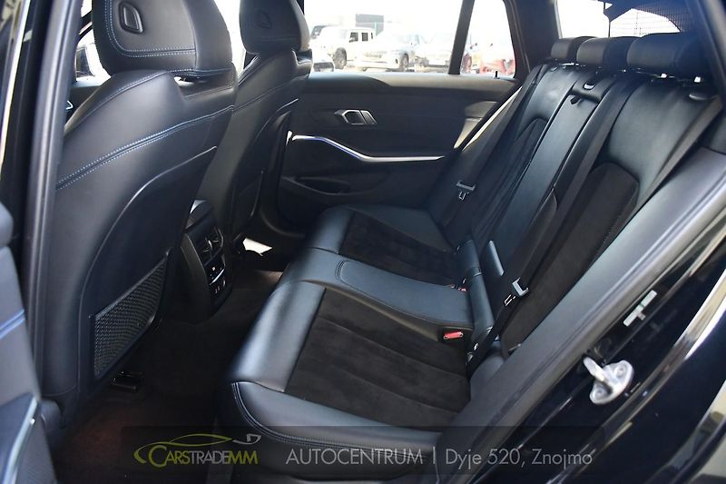 BMW Řada 3 320d xDrive M-SPORT  - fotka 20 z 56