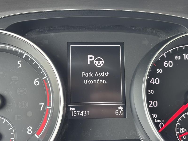 Volkswagen Golf 1,4 TSi AT Highline NAVI KAMER - fotka 44 z 47