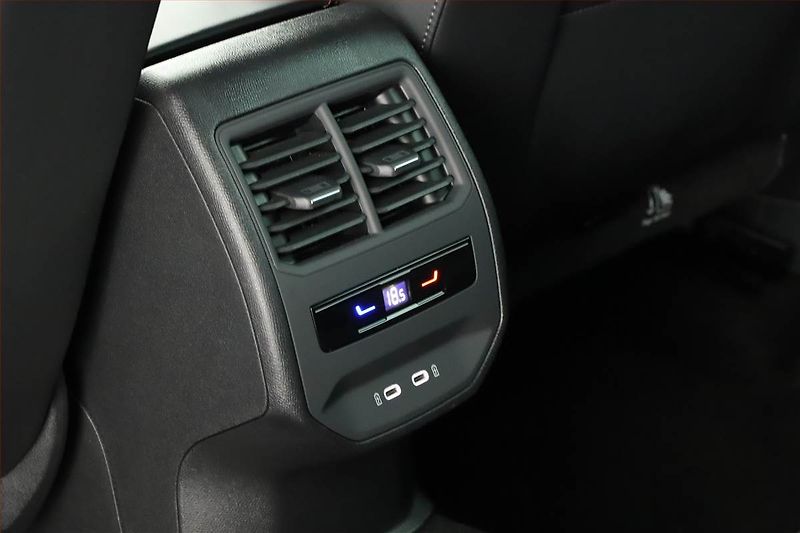 Cupra Formentor (2024) 1.5 TSI - fotka 13 z 20