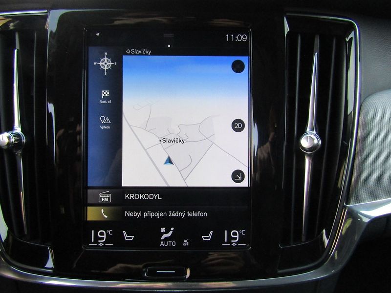 Volvo V90 (2018) D5 AWD POLESTAR 173kW - fotka 40 z 43
