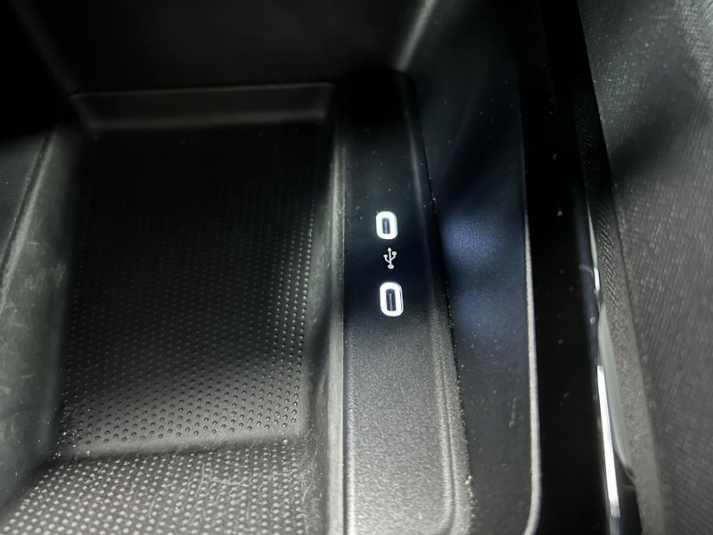 Škoda Octavia (2023) 2.0TDi DSG Style Matrix LED TZ - fotka 13 z 28