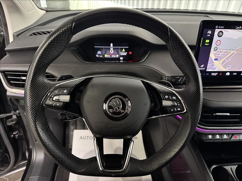 Škoda Enyaq IV80 DCC SUITE TAŽNÉ MATRIX - fotka 16 z 47