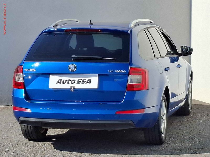 Škoda Octavia (2014) 1.6 TDI, Navi, panorama - fotka 4 z 21
