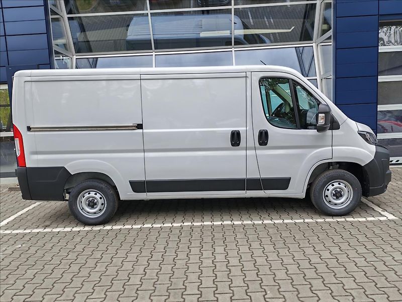 Peugeot Boxer (2026) 2,2 Furgon 3000 L2H1 BHDi 120k - fotka 2 z 9