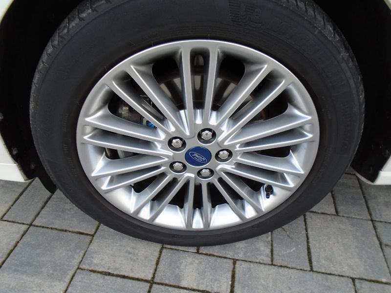 Ford S-MAX 2,0EcoBlue 140kW Vignale 8AT 7 - fotka 10 z 46