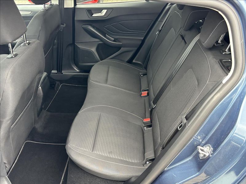 Ford Focus 1,5 EcoBlue 85kW TitaniumX AUT - fotka 15 z 36