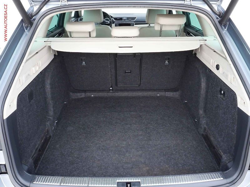 Škoda Superb (2016) 2.0 TDi 4x4, ČR, L&K, DSG - fotka 7 z 20