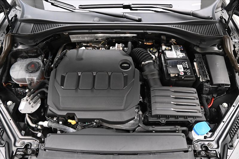 Škoda Superb 2,0 TDI 147 kW DSG 4x4 Ambitio - fotka 9 z 30