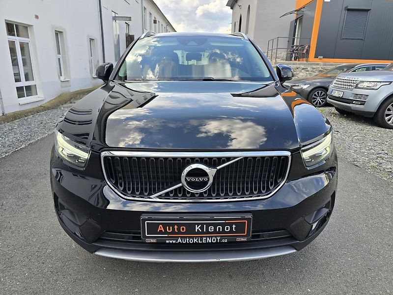 Volvo XC40 - fotka 3 z 36